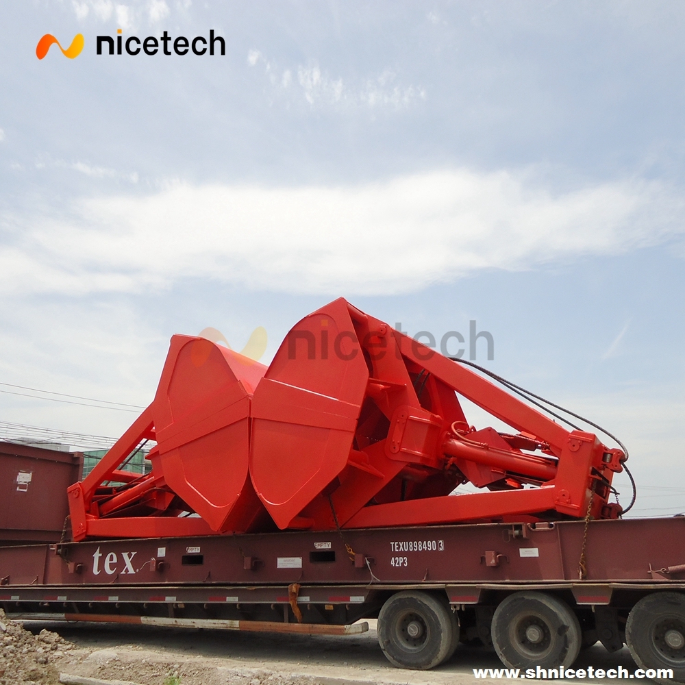 2 Set Remote Conreol Grab Bucket packed in FR container for deliveryment