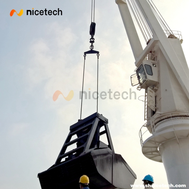 Wireless Remote Control Clamshell Grab