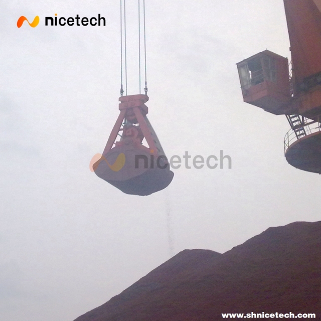 Four rope control mechnical grab bucket  for coal working with hoppper operation on port