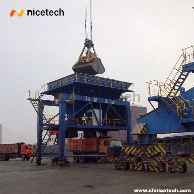 Four rope control mechnical grab bucket  for coal working with hoppper operation on port