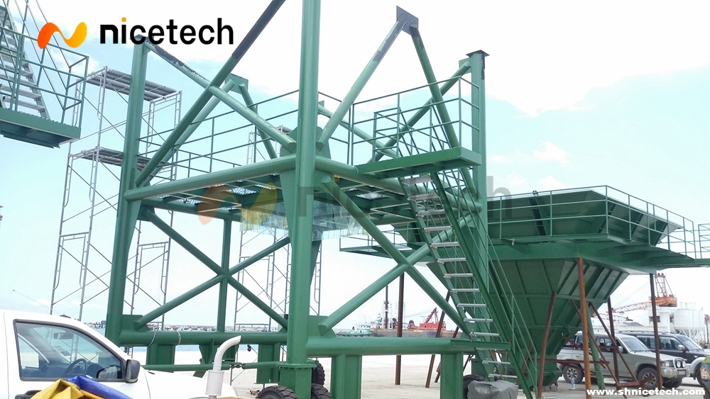 60 cbm movable  on wheels Type Hopper for Truck Loading Grain
