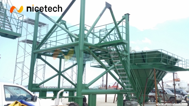 60 cbm movable  on wheels Type Hopper for Truck Loading Grain