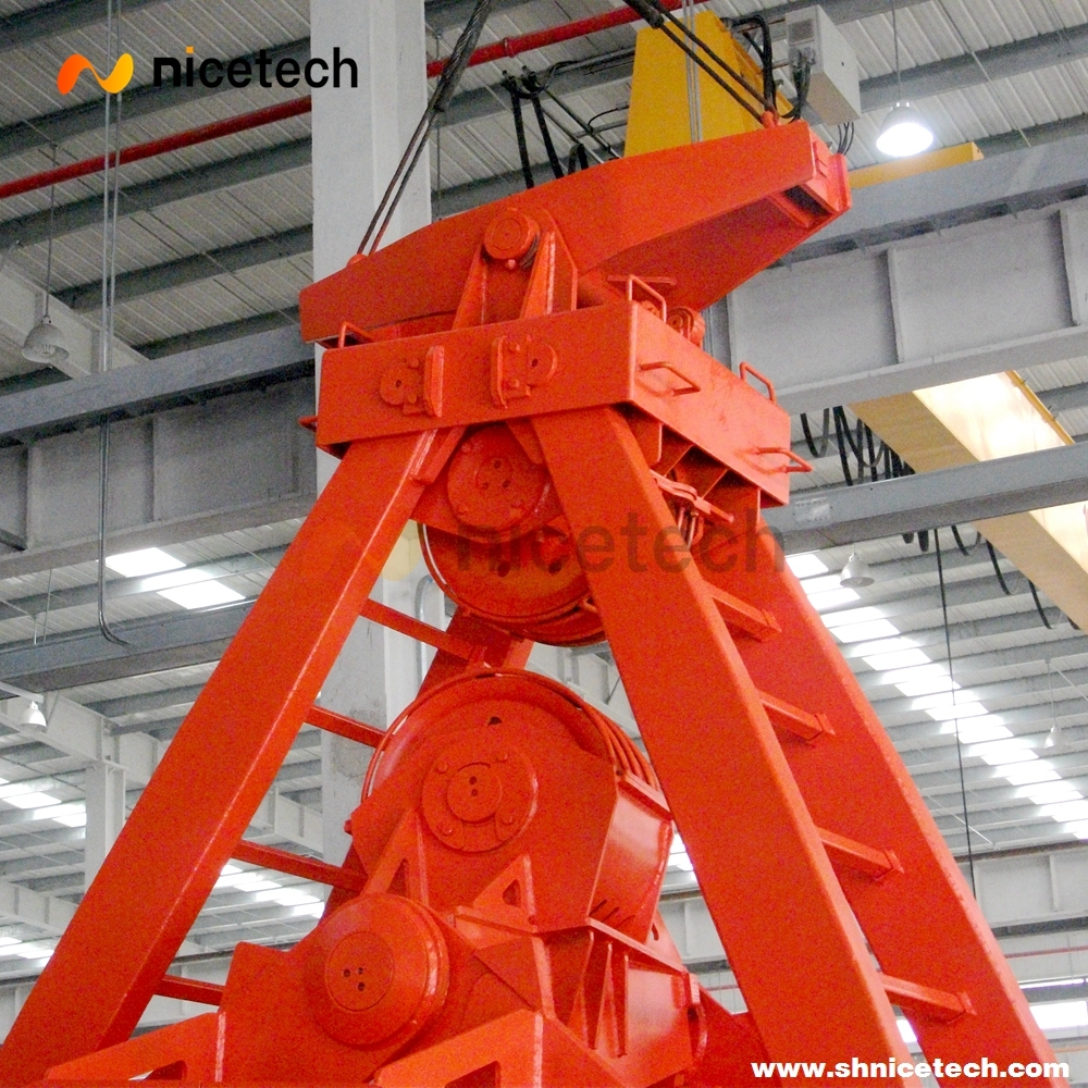 Rope Controled Mechanical Grab Bucket