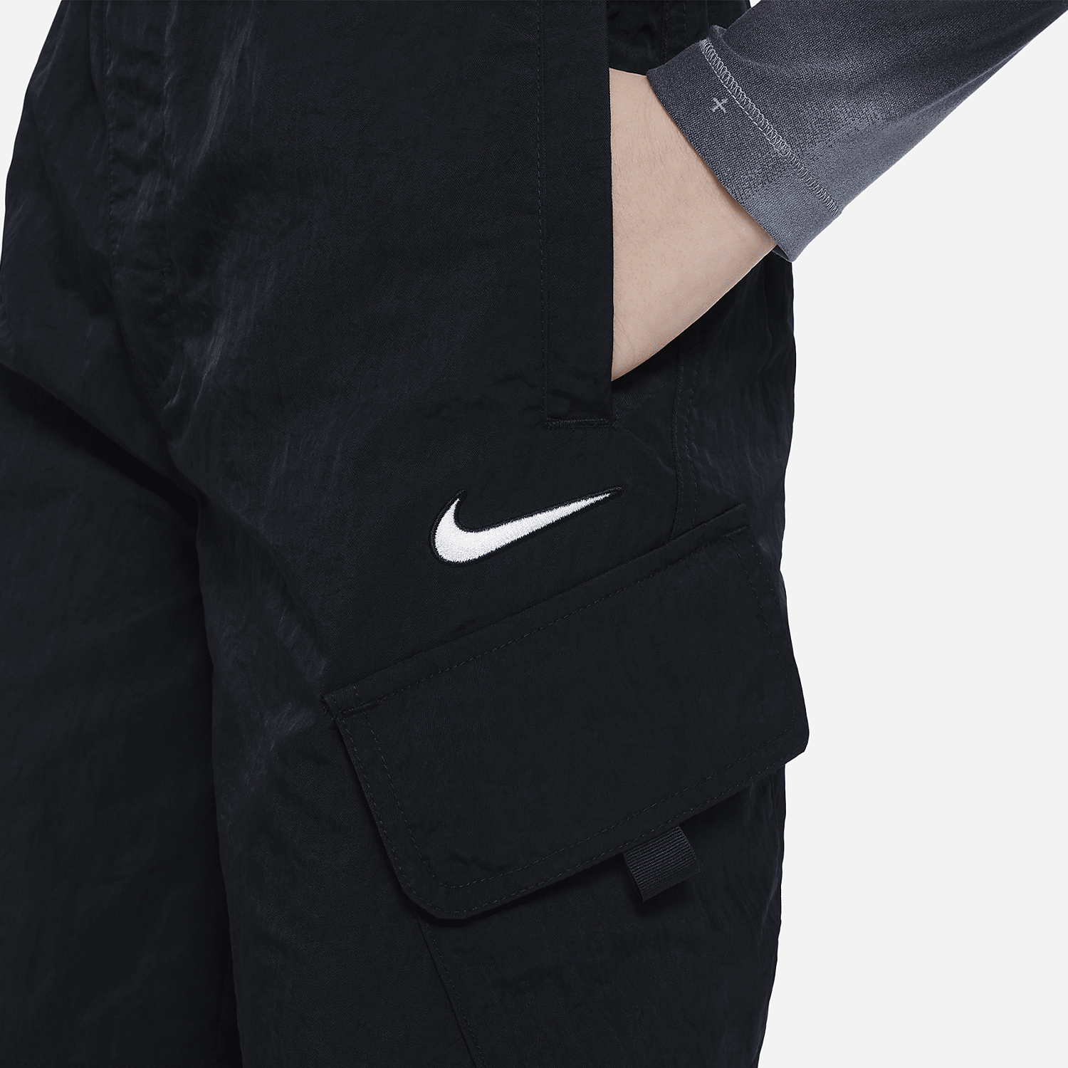 Nike Outdoor Play Kids' Woven Workwear Zipper Shorts FB1326-010
