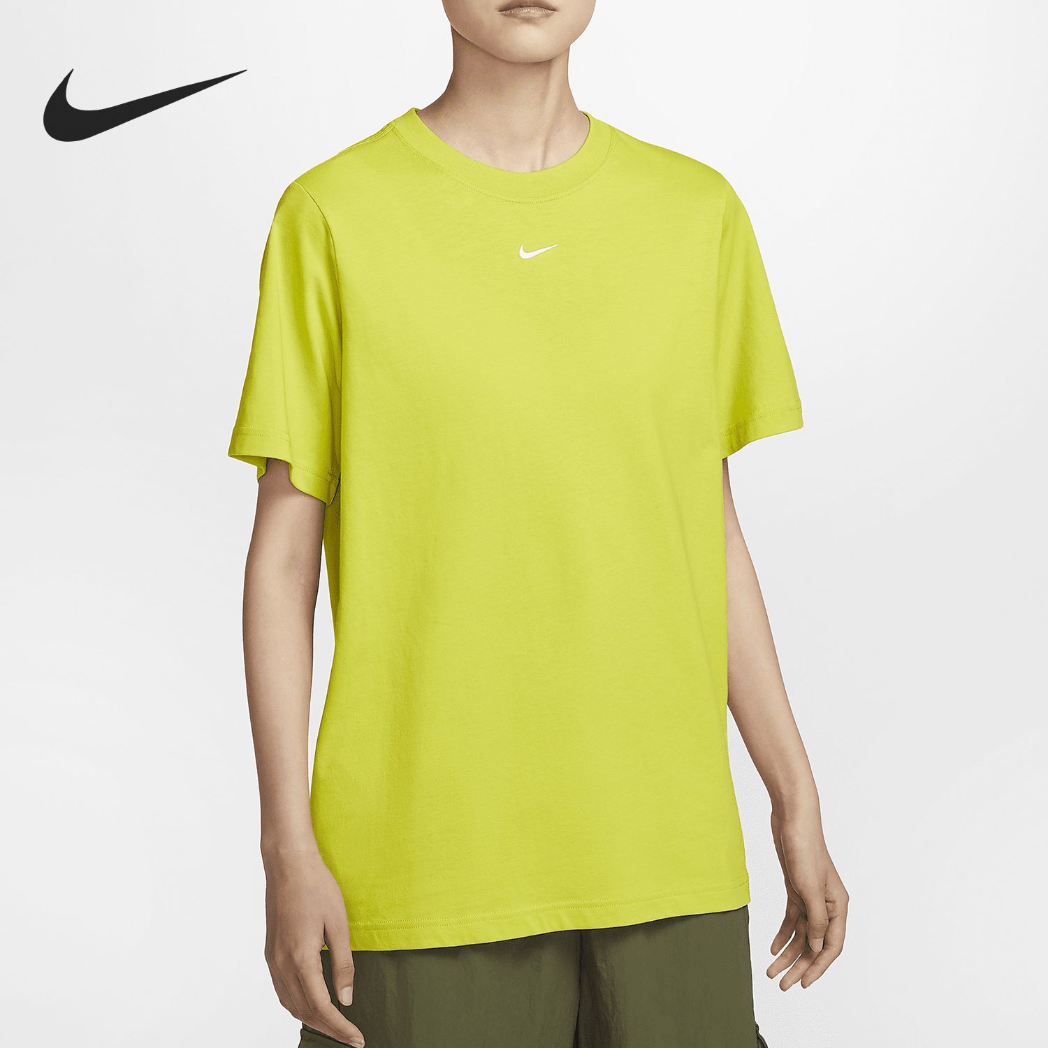 Nike Women's New Season Loose Fit Breathable Casual Short Sleeve FD4150-357
