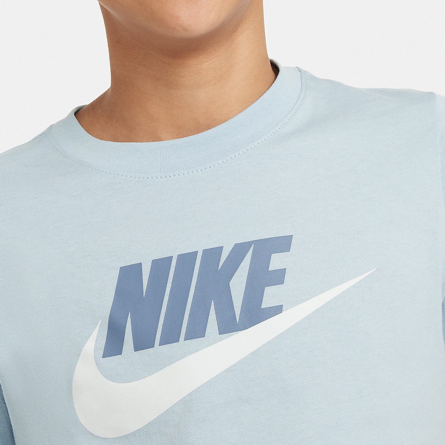 Nike Sportswear Kids' Classic Breathable Casual Short-Sleeve T-Shirt AR5252-440