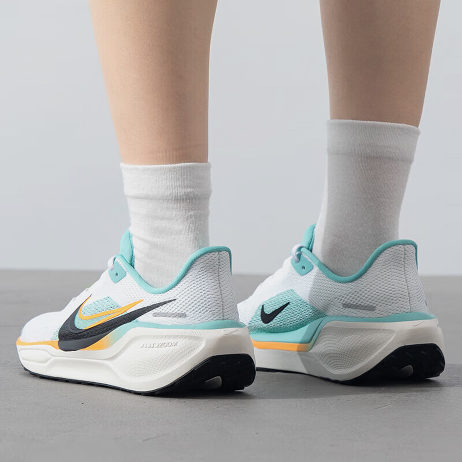 Nike New Season Kids' Lightweight Cushioning Sports Running Shoes HM3724-101