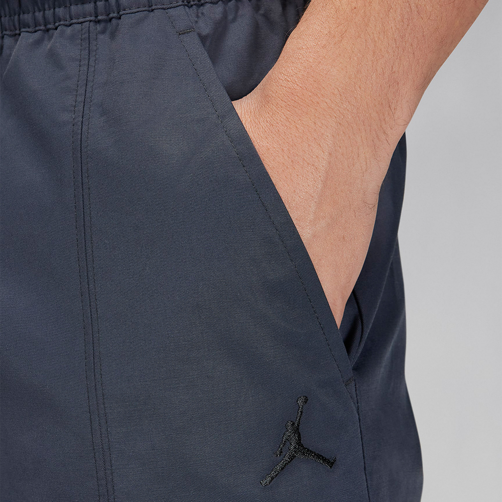 Nike Jordan Essentials New Men's Woven Trousers FN4540-010