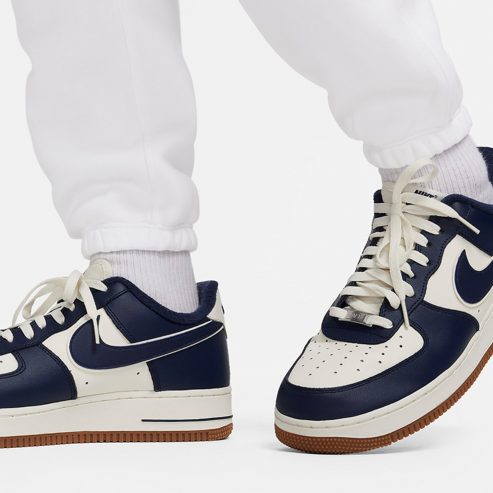 Nike Club Fleece Men's Fleece Lined Casual Drawstring Pants FV4454-100