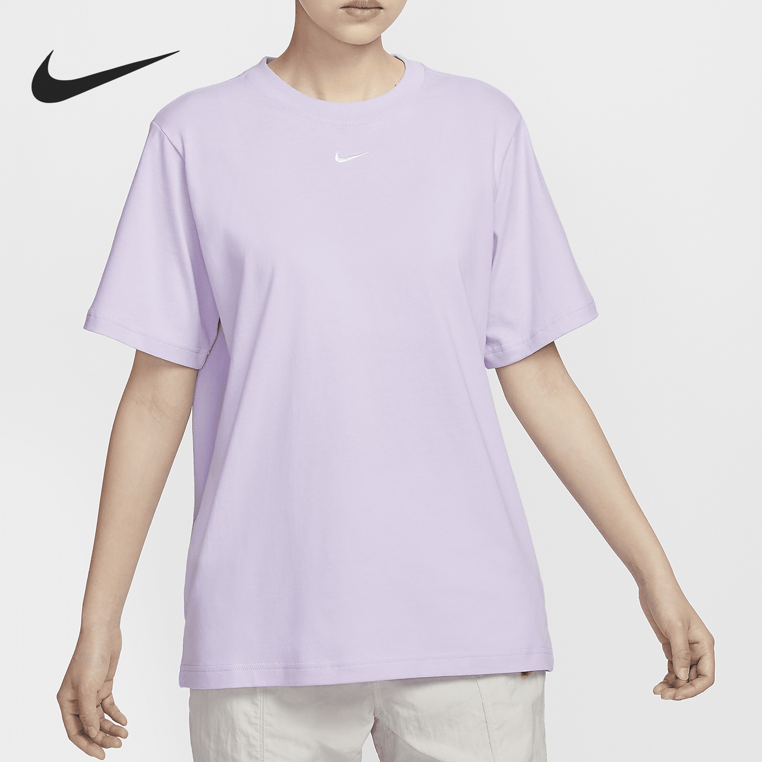 Nike Sportswear Women's Simple Breathable Short Sleeve T-Shirt FD4150-511