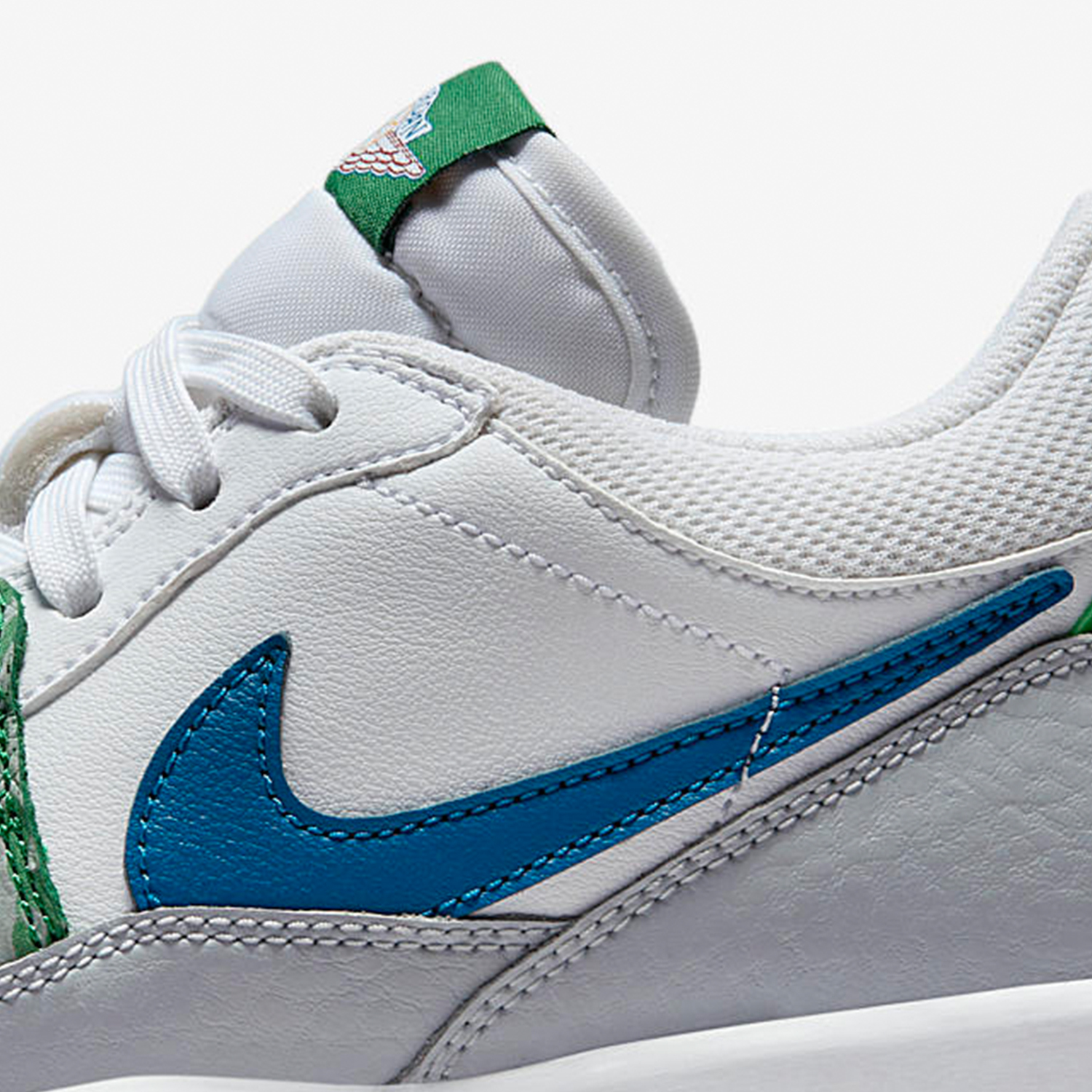 Nike New Season GS Women's Youth Low-Top Basketball Shoes CD9054-140