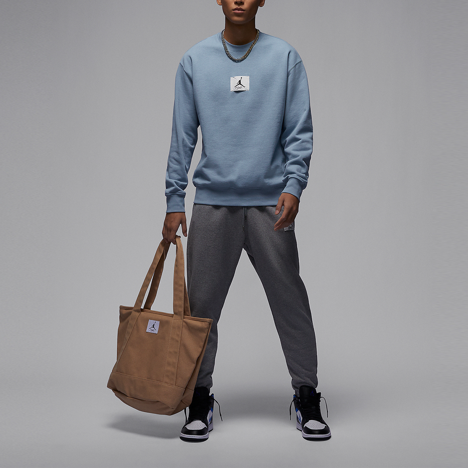 Nike New Season Men's Lightweight Fleece Crewneck Sweatshirt FB6935-436