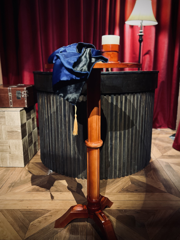 古风圆面柱式漂浮桌（附反重力可倾斜的大烛台）