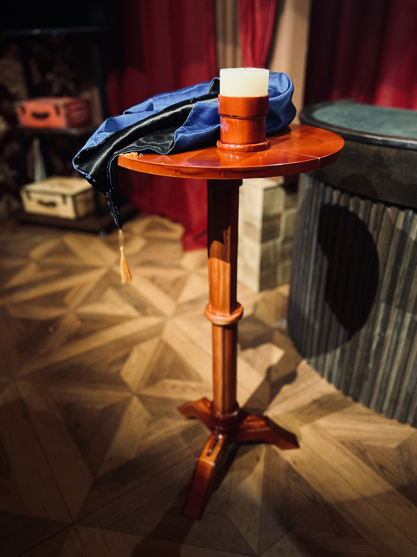 古风圆面柱式漂浮桌（附反重力可倾斜的大烛台）