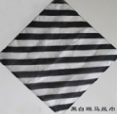 单条黑白斑马斜条方丝巾(60*60cm)