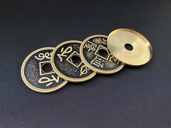 中国古币与丝带(Chinese Coins and Ribbon 3.8cm)宫钱版
