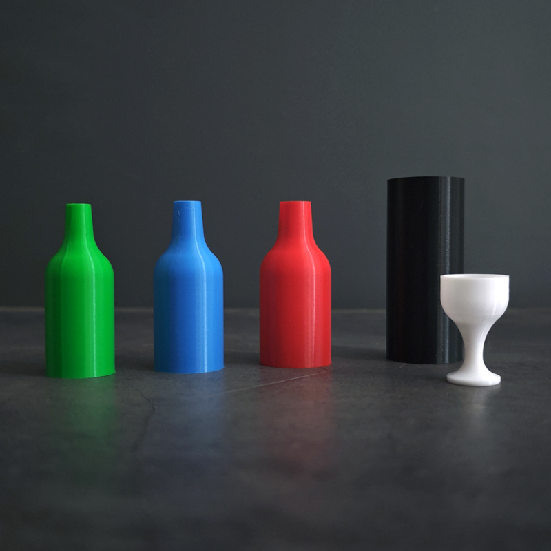 微型杯与瓶 Mini Cups and Bottles