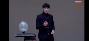 丝巾进出气球 Silk in & out Balloon
