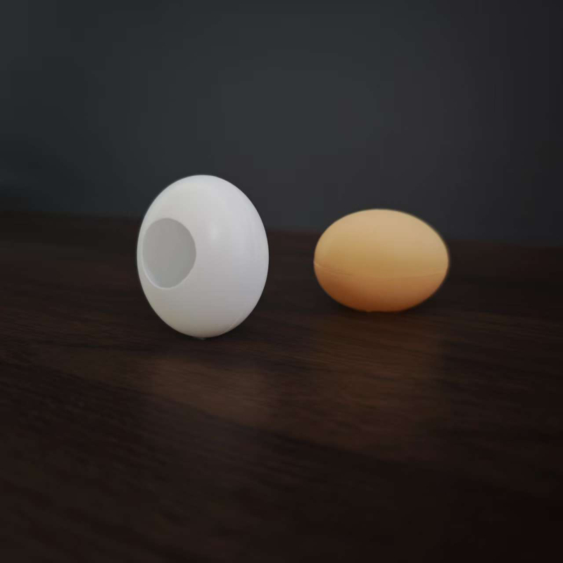 带孔仿真塑料鸡蛋（丝巾变蛋） Fake Egg with Hole (Silk to Egg)