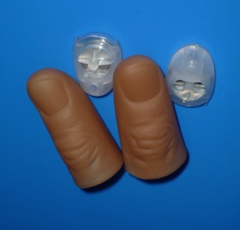 光能舞动(白色)  Glowing Thumbs（White）