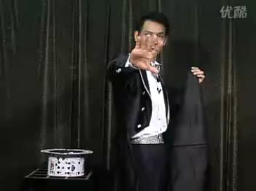 百变彩巾套装 Color Changing Cloth Act