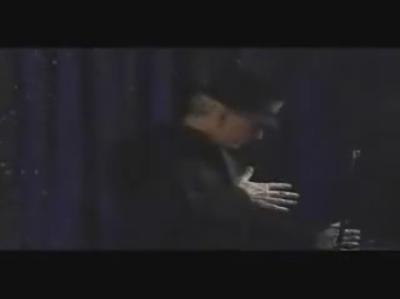 银色自动缩苗铝合金跳舞棒(二节可拆设计) Dancing Cane - Folding Deluxe Aluminum (Auto Vanishing Thread Gimmick)