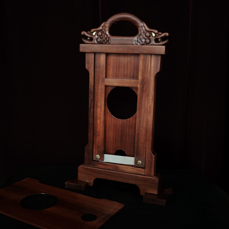 精品龙头砍手铡刀(红花梨珍藏版) Arm Chopper (Rosewood, Dragon)