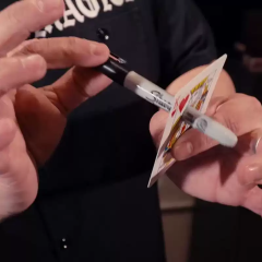 新笔穿牌 All New Sharpie Thru