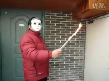 火把变伞(红色)    Automatic Fire Parasol