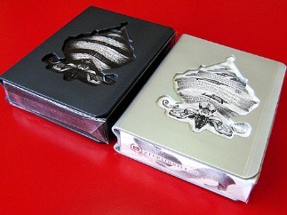 神秘镂空牌夹(黑色有字)  Arcane Card Clips by Joe Porper   