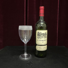 高级悬杯倒酒(酒瓶+高脚酒杯)   Airborne Wine And Glass
