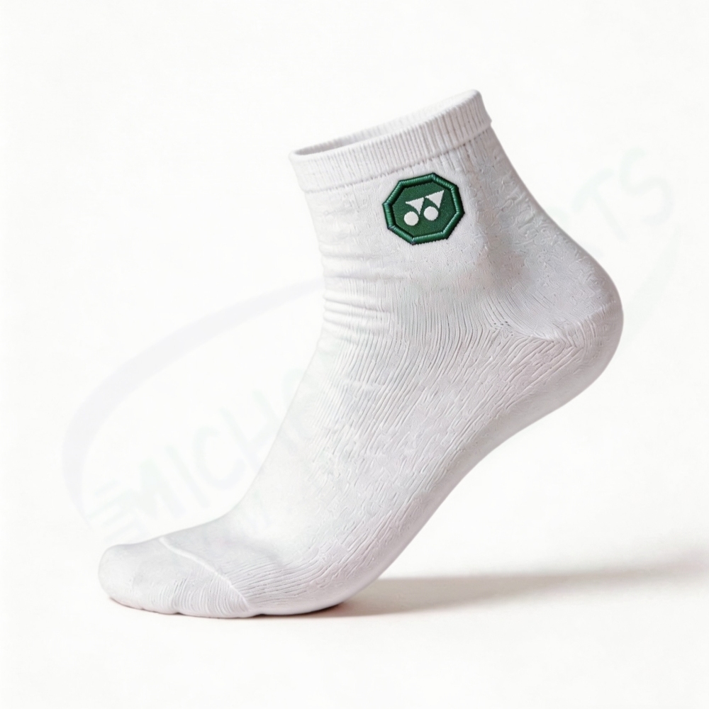 Yonex 19253EX UNISEX SPORT QUARTER  SOCKS White color