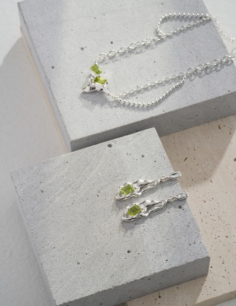 Ladies' necklace made of 925 silver, natural topaz and peridot