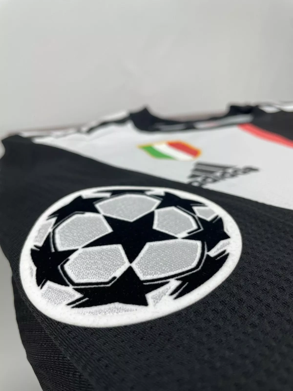 19-20 Cristiano Ronaldo Juventus Home Retro Player Version Soccer Jersey with UCL Patch - Long Sleeve