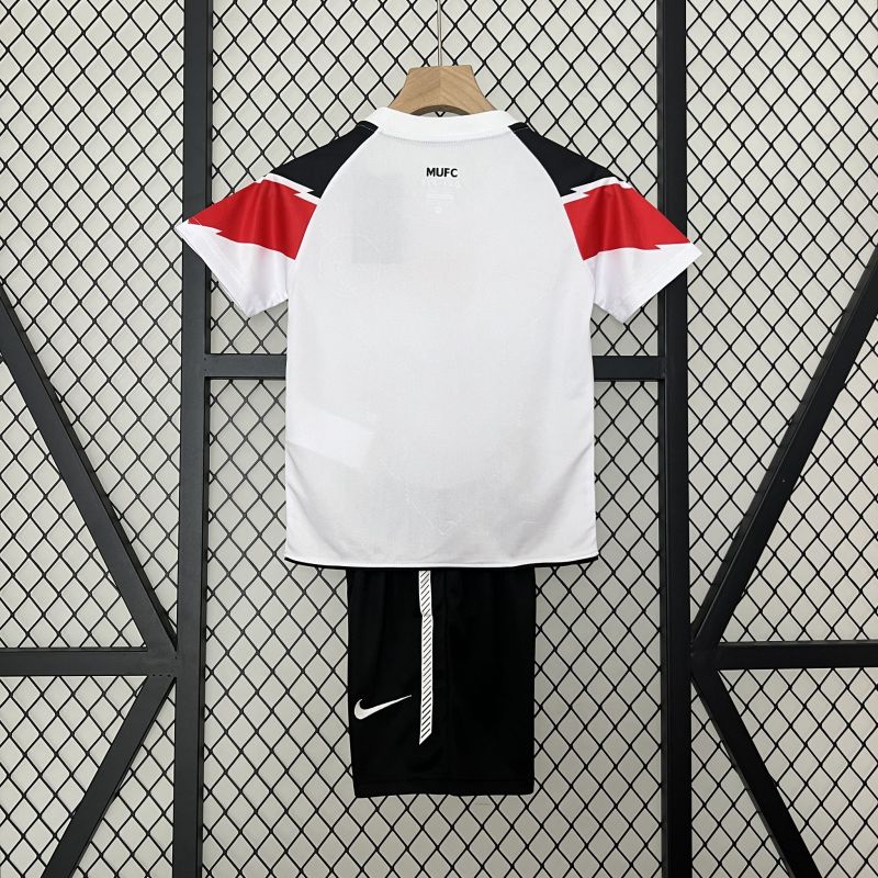 Manchester United 10-11 Away Champions League Retro Kids Kits Youth Apparels Jersey