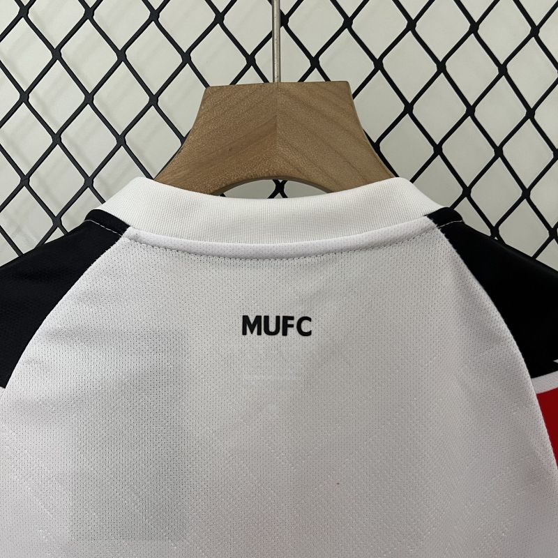 Manchester United 10-11 Away Champions League Retro Kids Kits Youth Apparels Jersey