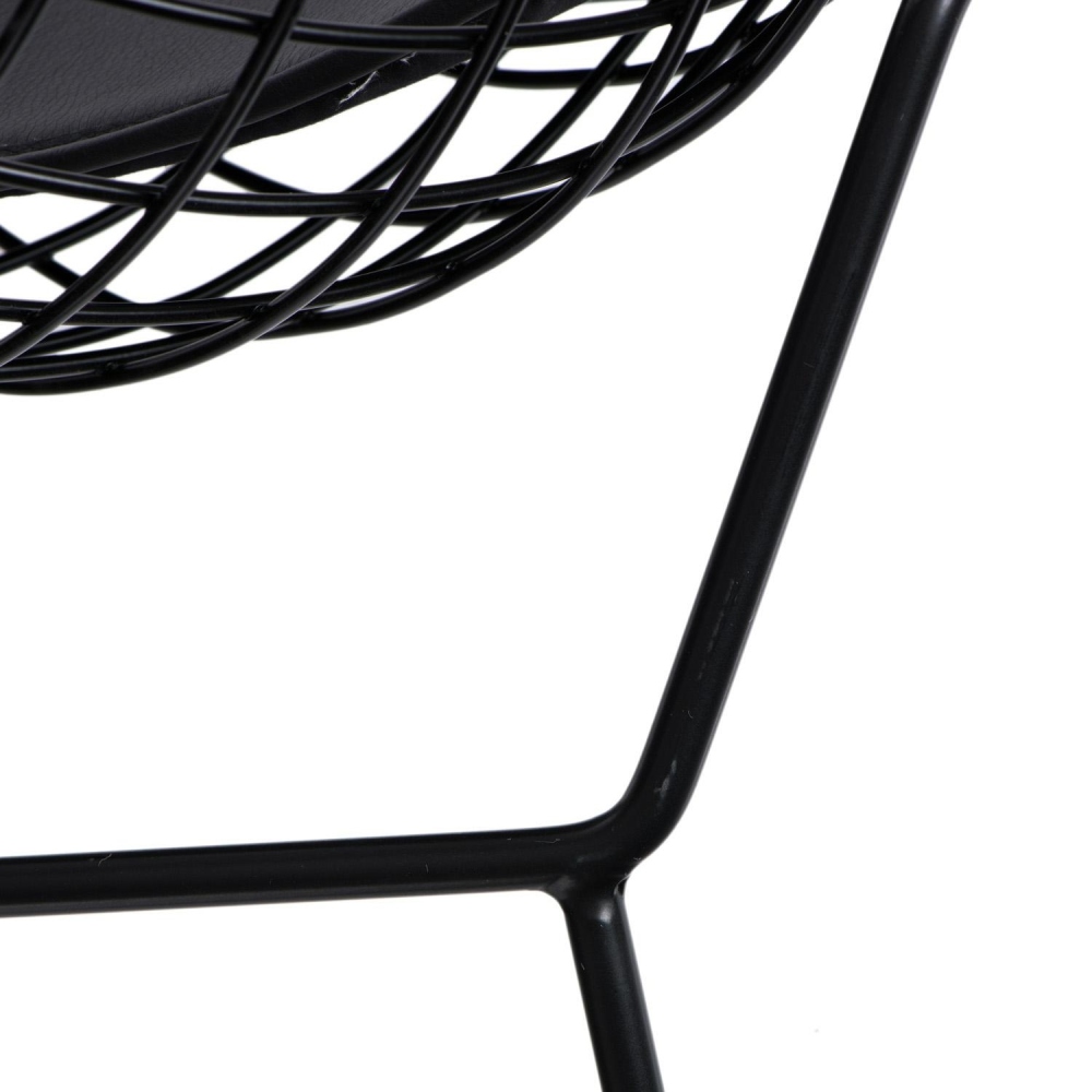 Iron chair with seat pad