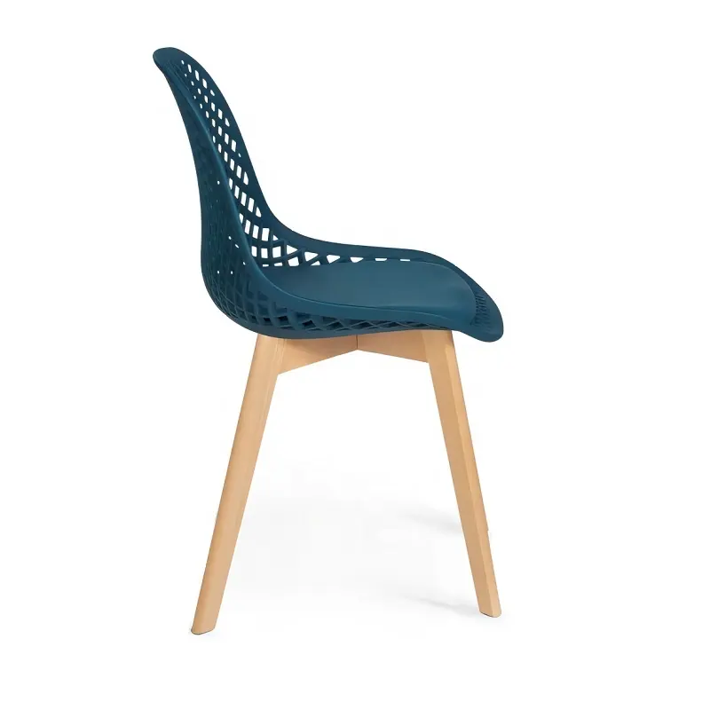 Scandinavian Dining Chairs With Wooden Leg
