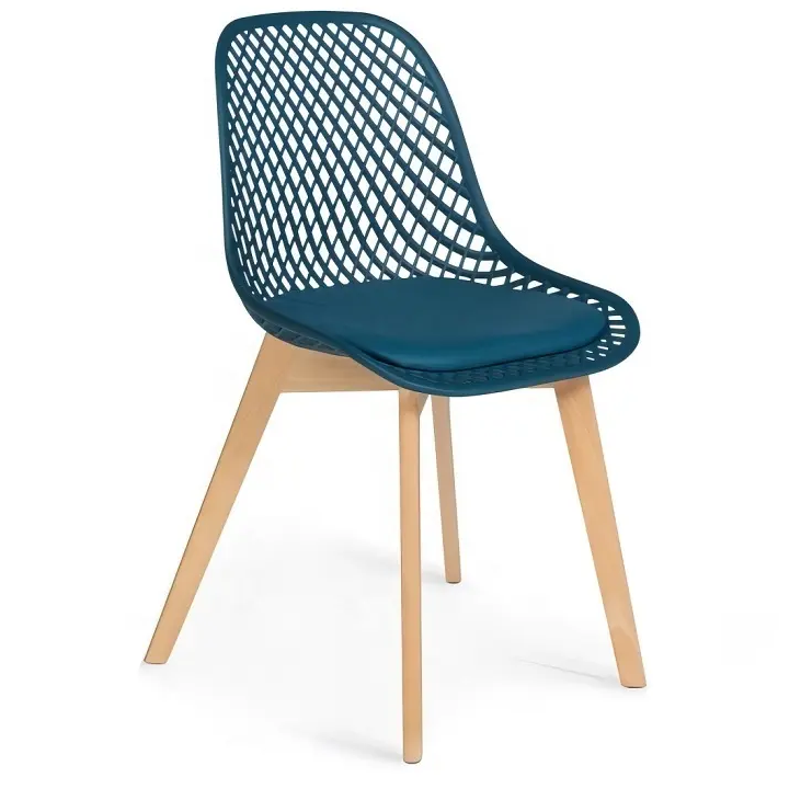 Scandinavian Dining Chairs With Wooden Leg
