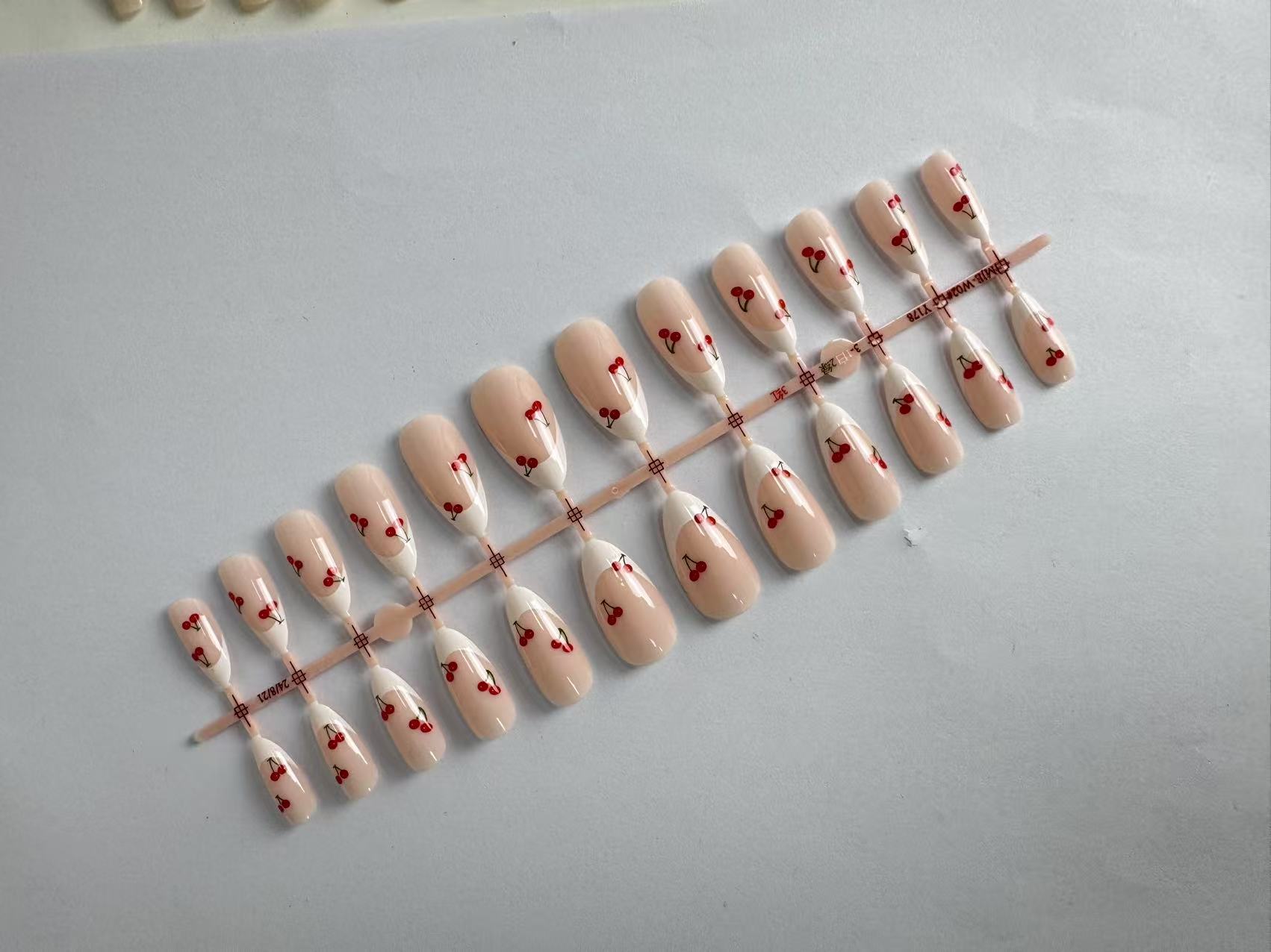 Fake Nail