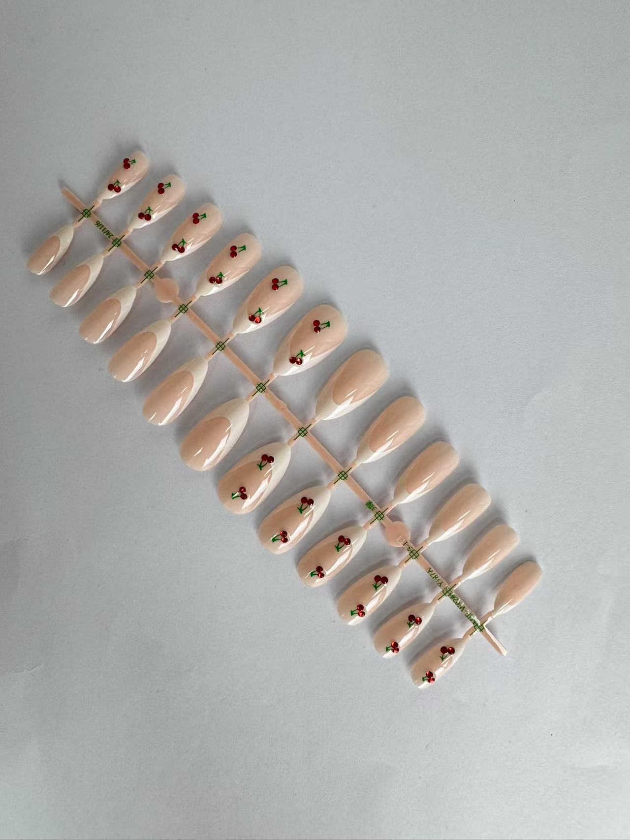 Fake Nail