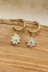 Hoop Earrings With Daisy Charm