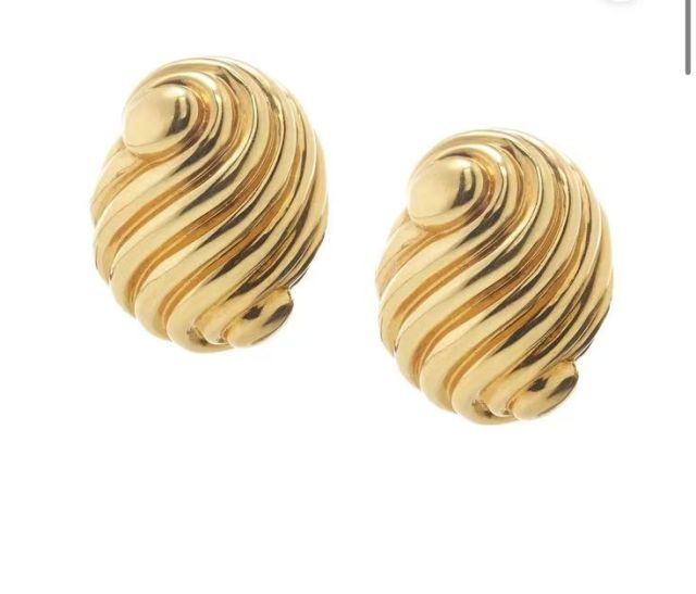 Vintage Oval Stud Earrings