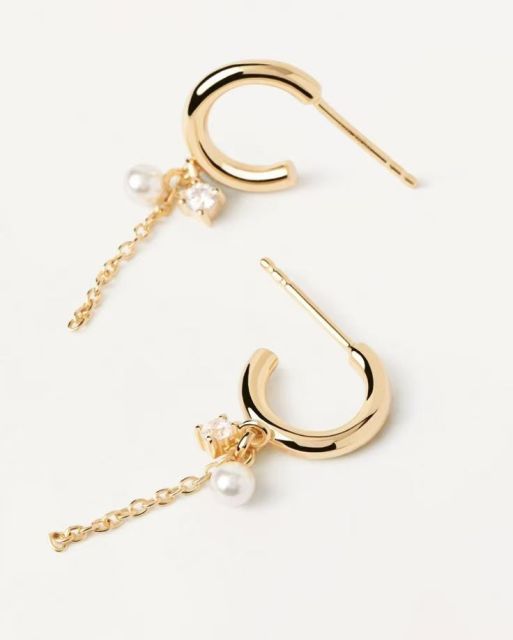 Hoop Earrings With Chain Details
