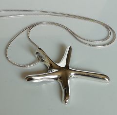 Starfish Pendant Necklace