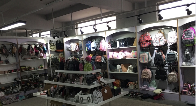 Pu Leather  Badkpack