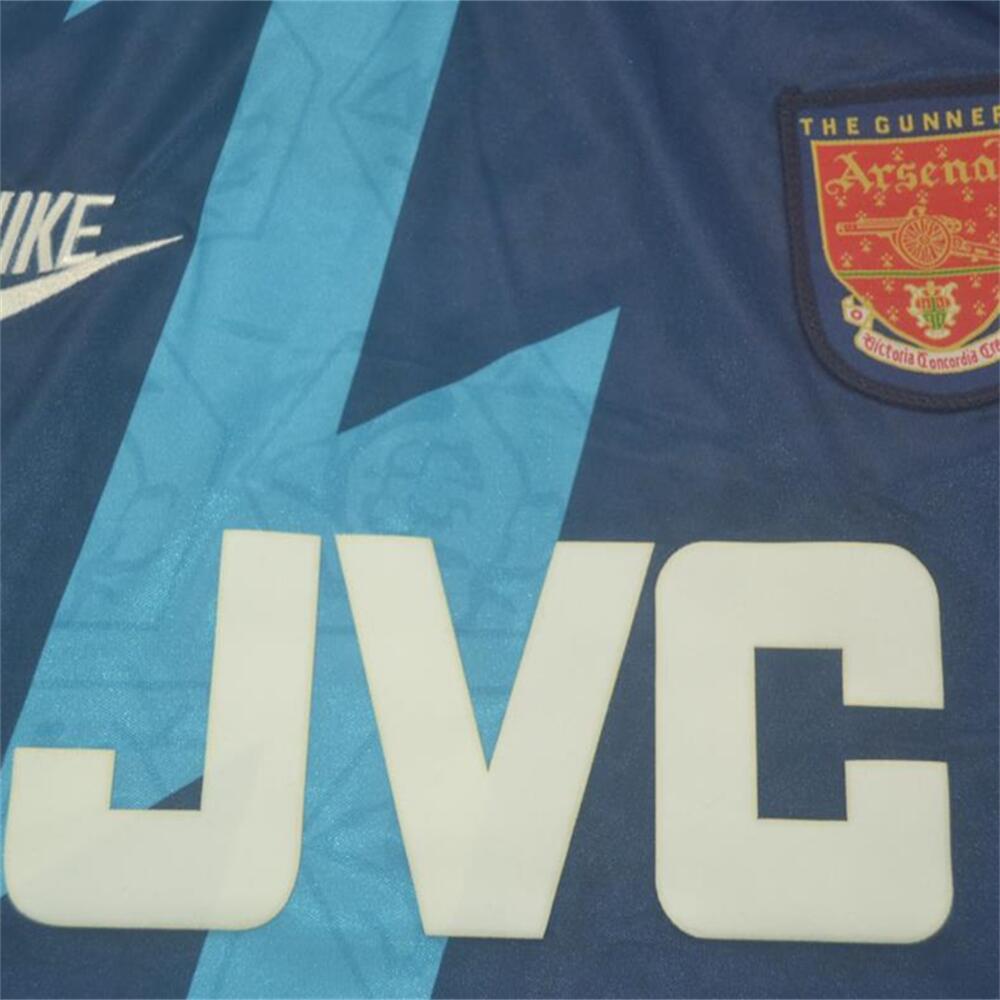 Arsenal 1995/96 Away