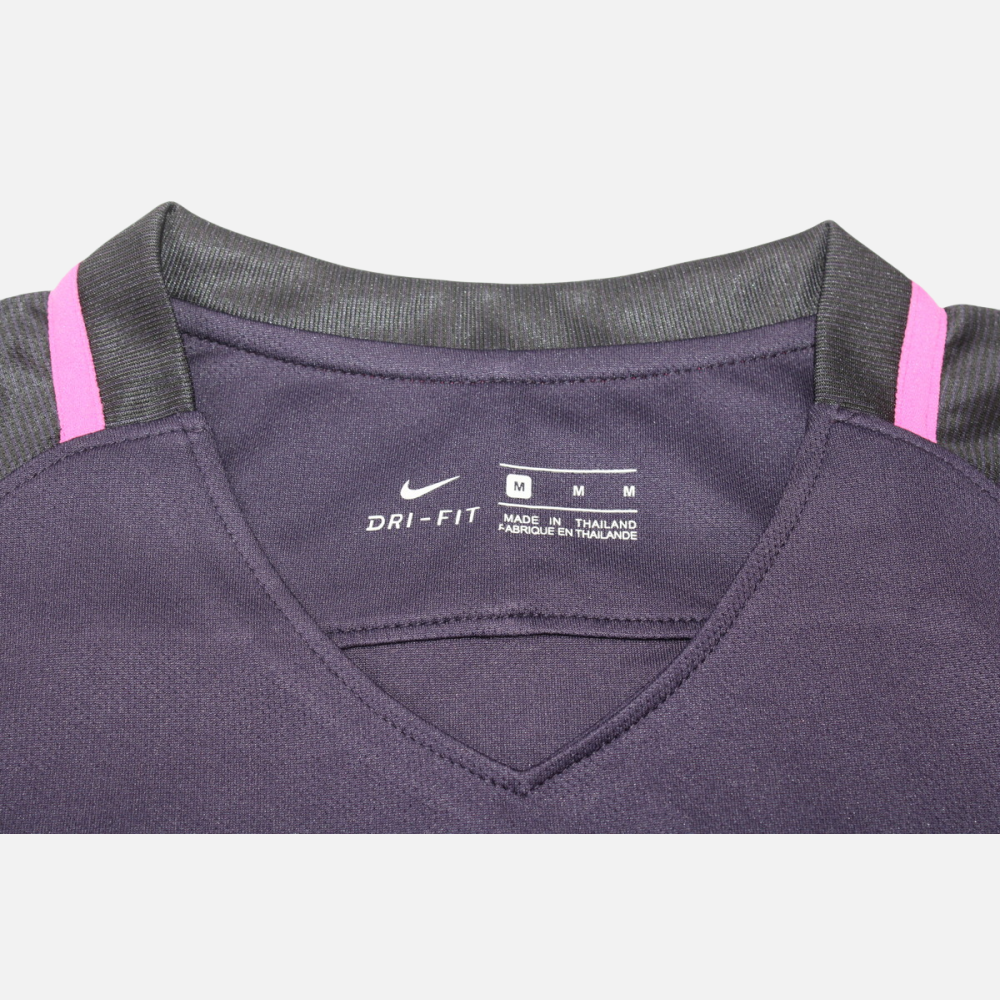 Barcelona 2016/17 Away