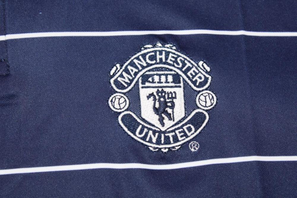 Manchester United 1999/00 Away