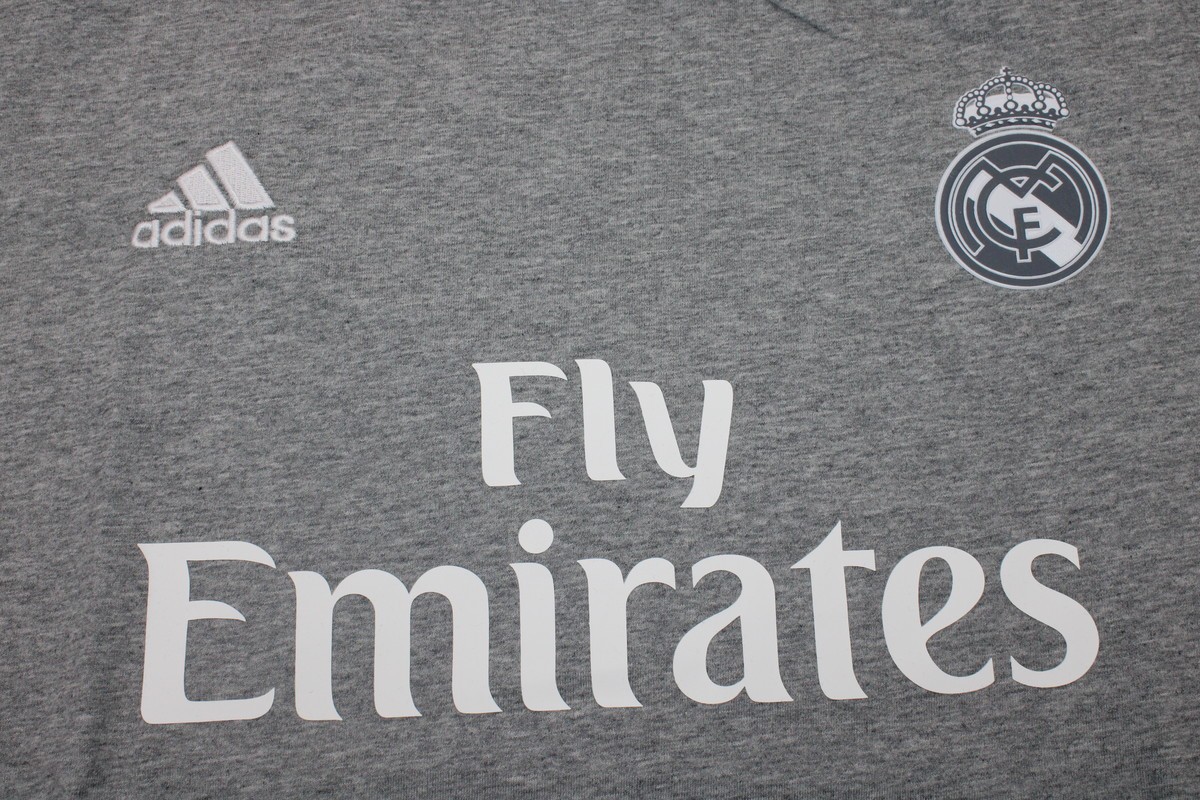 Real Madrid 2015/16 Away